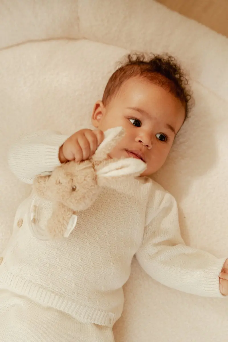 Little Dutch Ringrammelaar Baby Bunny Newborn Naturals - Bruin