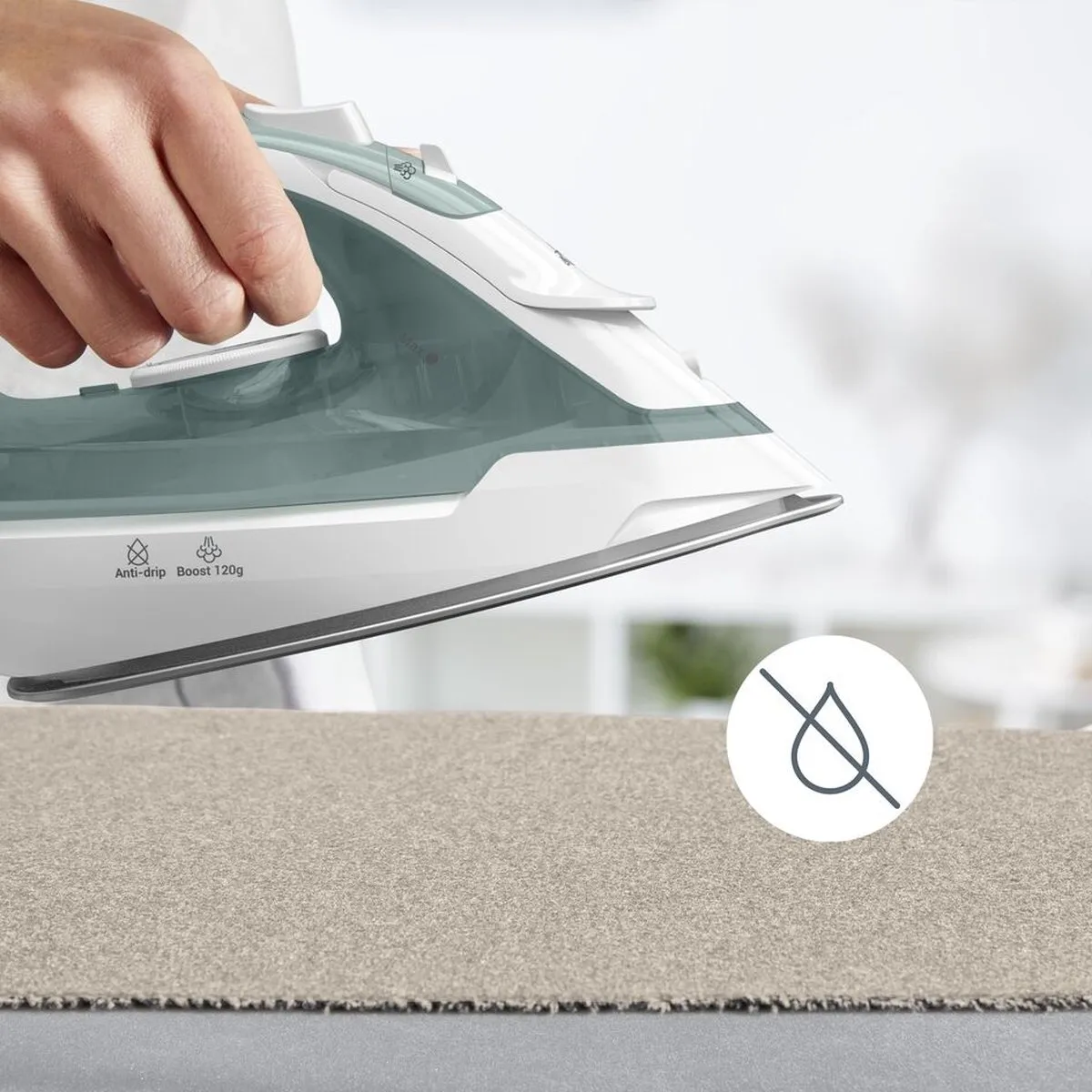Tefal Virtuo 30 FV2C42 Stoomstrijkijzer - 2000W - Groen