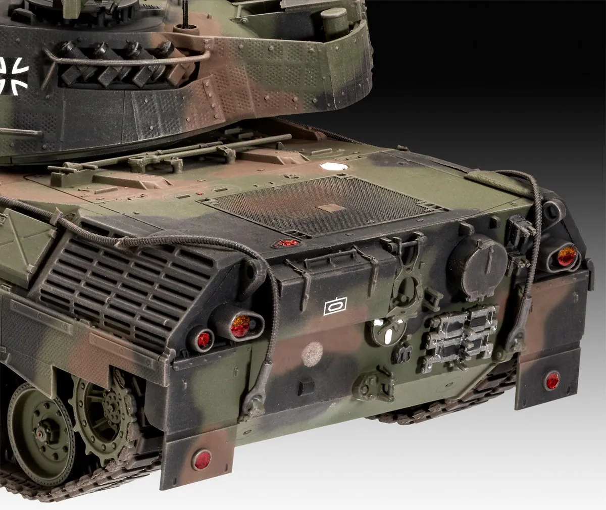 Revell 03320 Leopard 1A5 Tank Modelbouwpakket - 1:35 - Multi