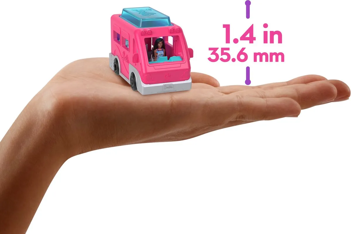 Barbie Mini BarbieLand Camper HYF39 - Camper met pop