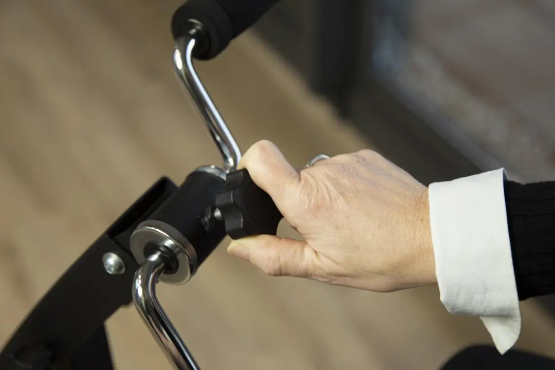 Fysic FW15 Dubbele Stoelfiets - Mobiliteitstrainer - Zwart - afbeelding 6 van 6
