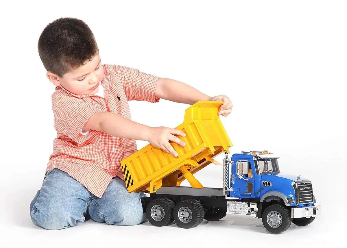 Bruder MACK Vrachtwagen 2815