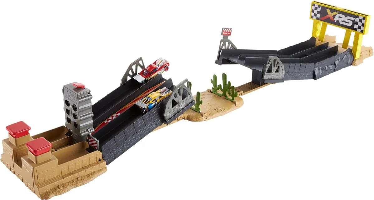 Mattel Cars XRS Drag Racing Track Set GFM09