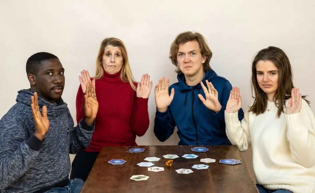FlexIQ Hands Up! Game FXG102-ML - Kaartspel Reactie - 2-6 Spelers