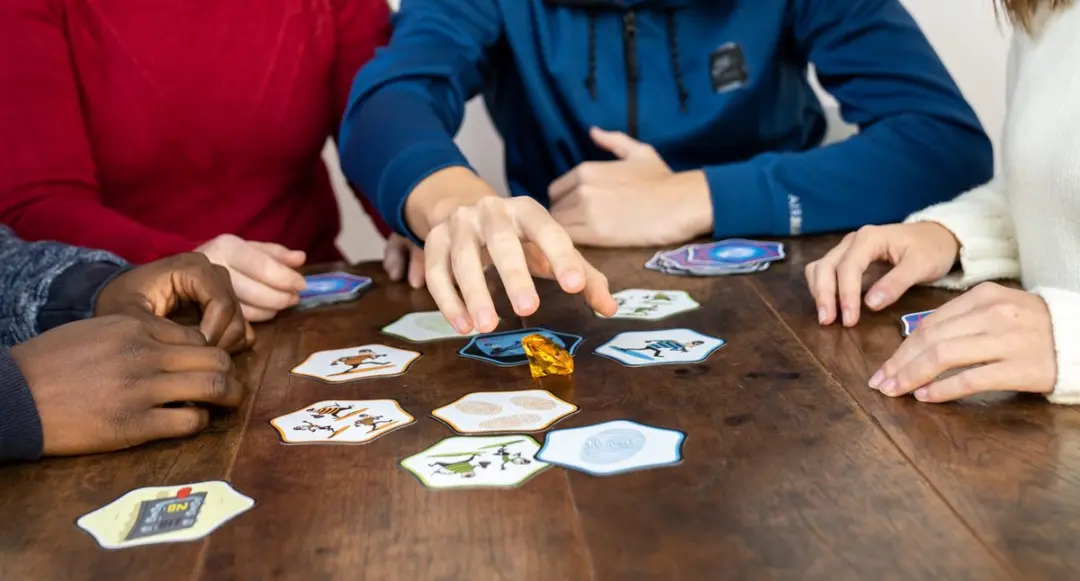 FlexIQ Hands Up! Game FXG102-ML - Kaartspel Reactie - 2-6 Spelers