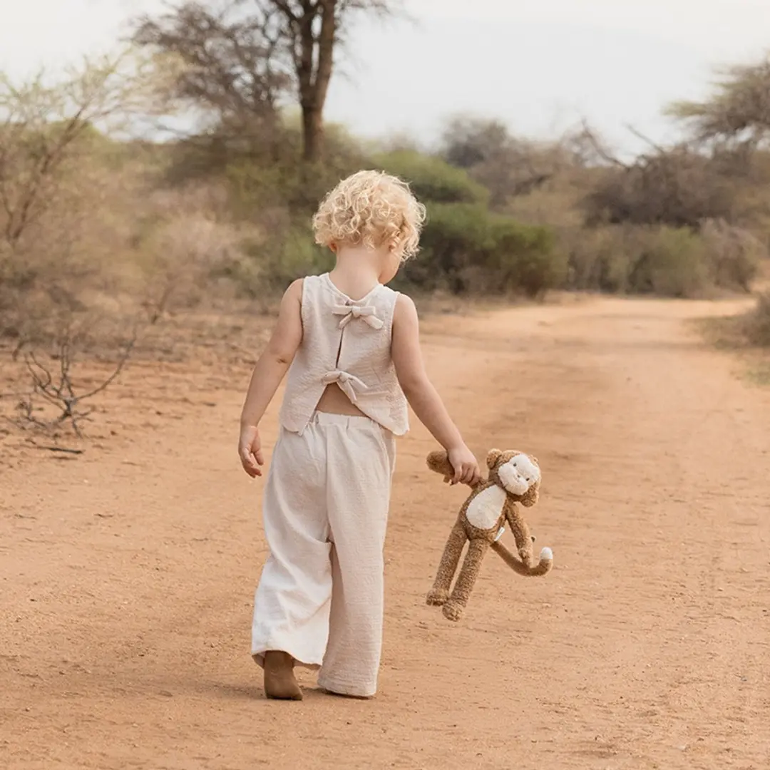 Little Dutch Safari Friends Knuffel Aap - Bruin - afbeelding 3 van 6