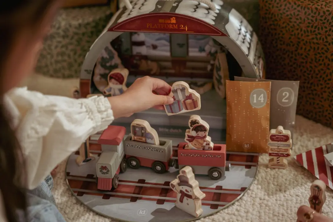 Little Dutch Adventskalender Treinbaan - 24 Doosjes - afbeelding 6 van 6