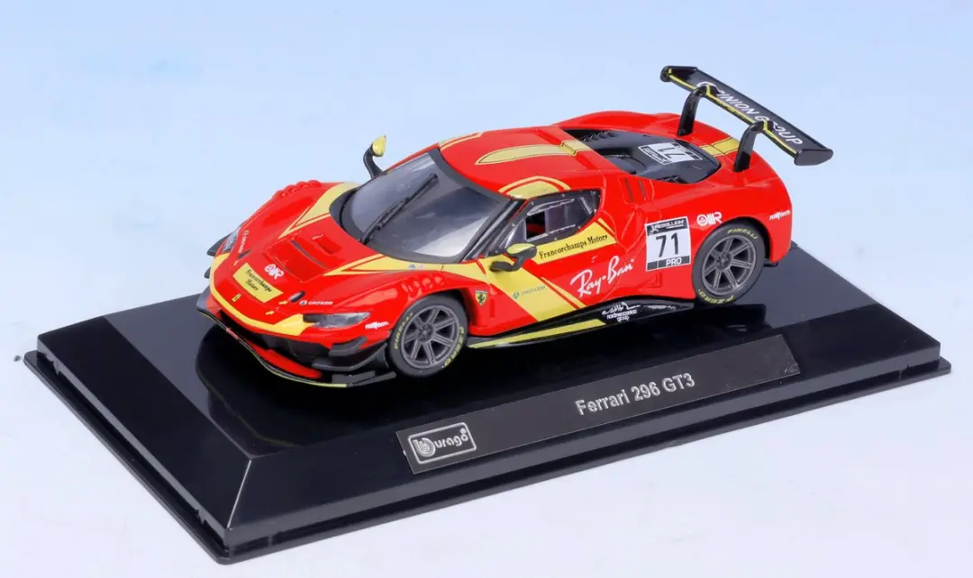 Bburago Ferrari 296 GT3 Modelauto 1:43 - Rood - afbeelding 4 van 5