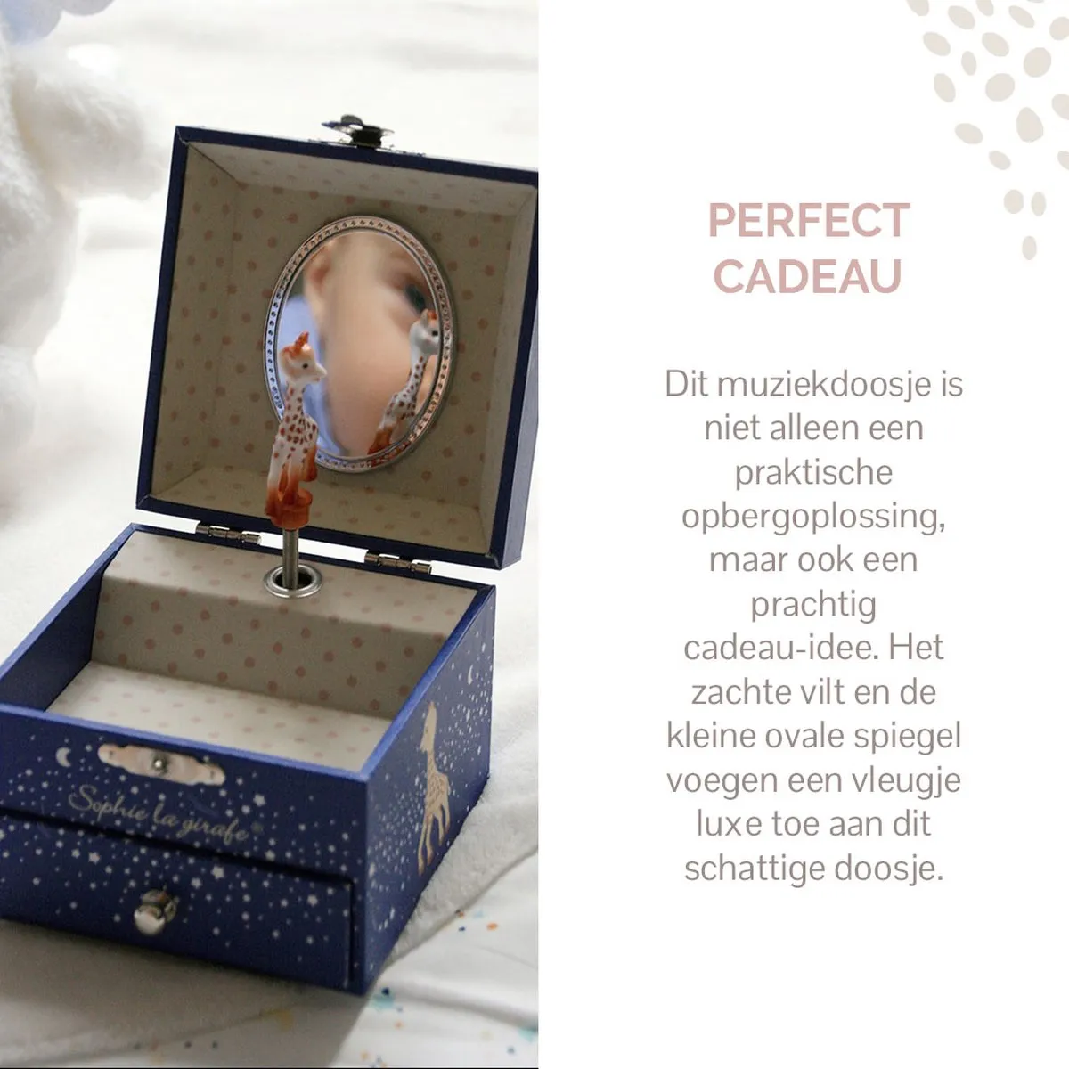 Sophie de Giraf Muziekdoos Stars - 10,5x10,5x8,5cm - Blauw
