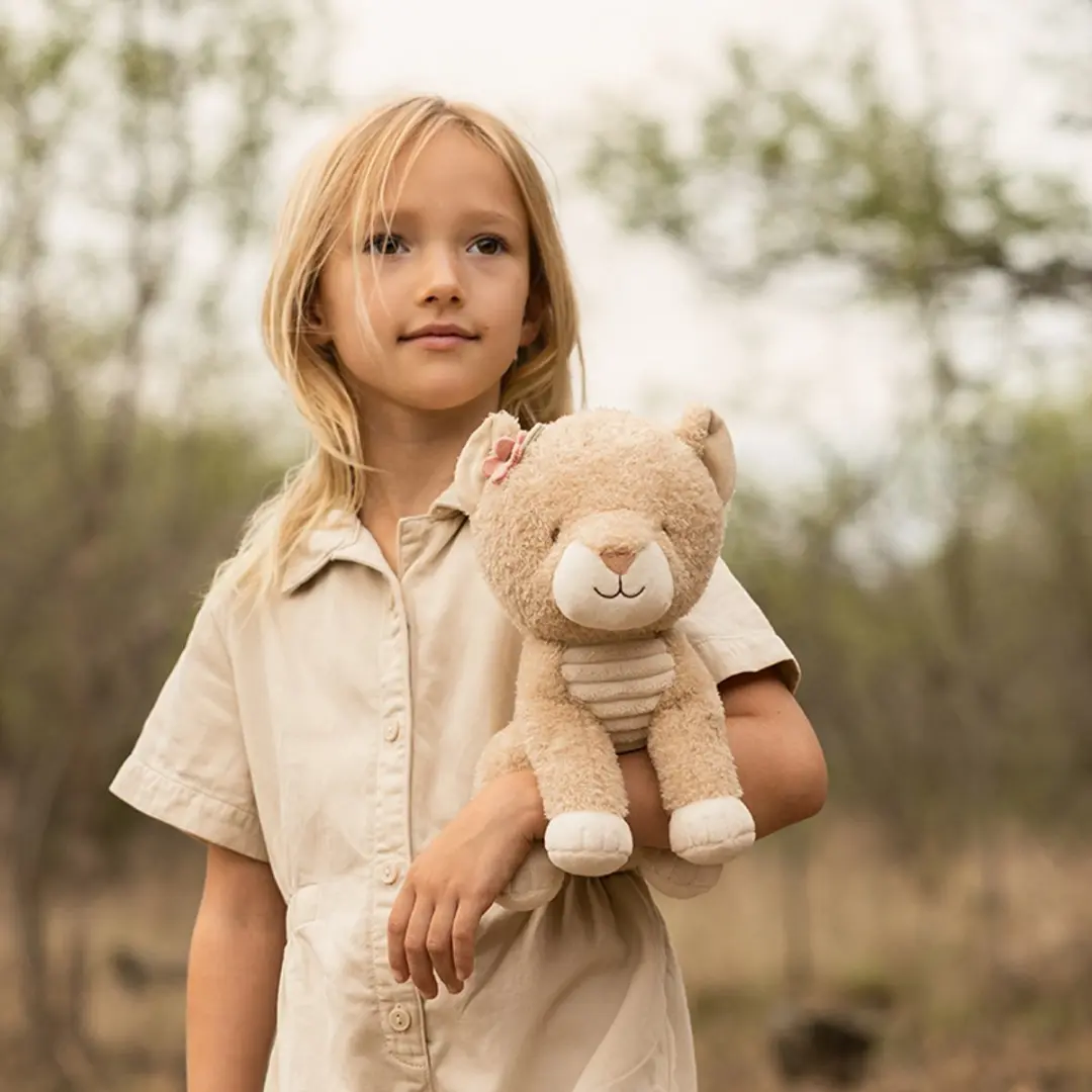 Little Dutch Safari Friends Knuffel Leeuw - 25 cm - Beige