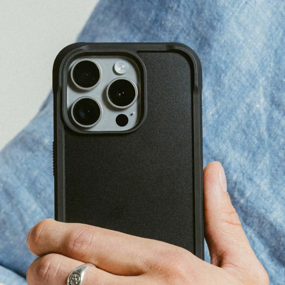 NOMAD Rugged Case NM01380085 iPhone 16 Pro Max - Zwart - afbeelding 6 van 6