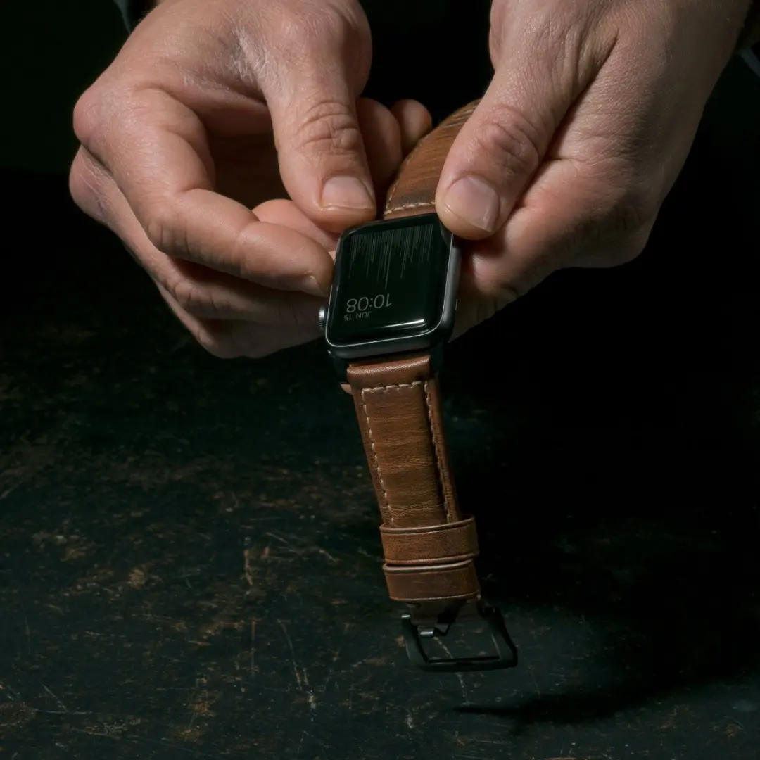 NOMAD Traditional Horlogeband Apple Watch 42-49mm - Bruin