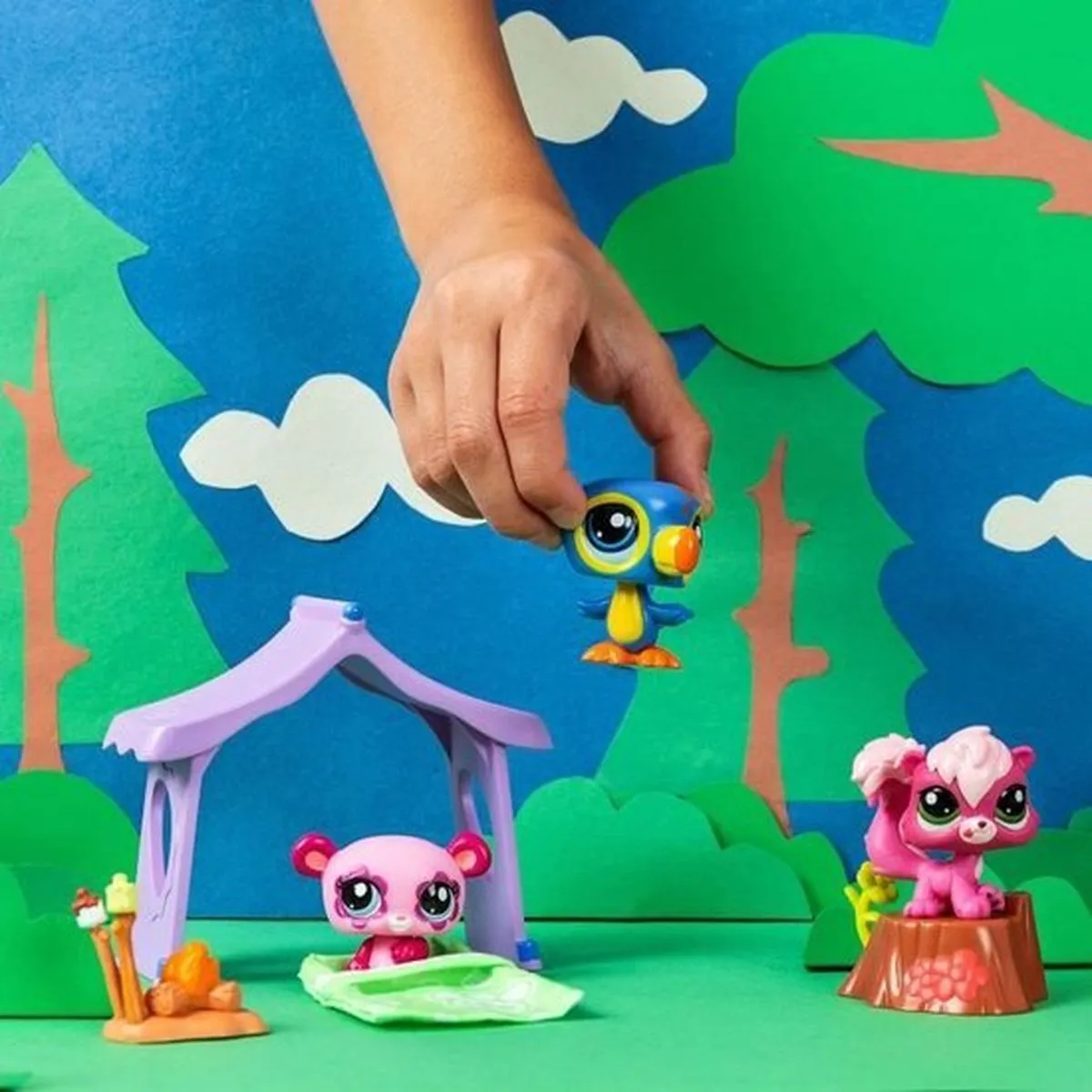 Bandai Namco Littlest Pet Shop Camping Themapakket - 3 Huisdieren Multicolor
