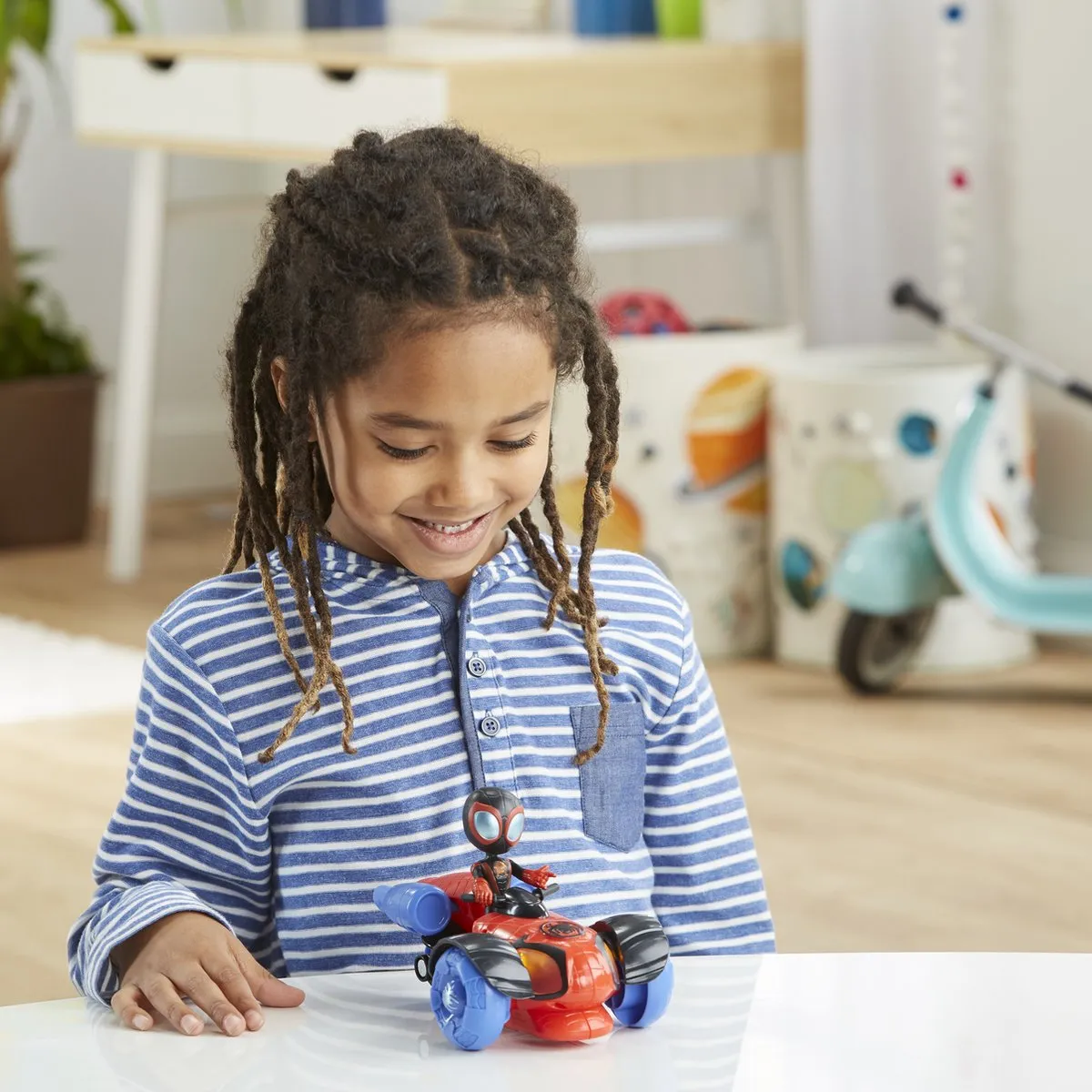 Hasbro Spidey Miles Morales Techno Racer - Blauw