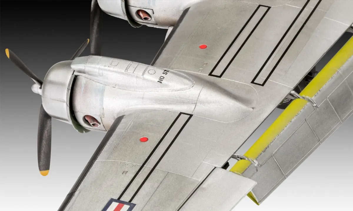 Revell 05652 Berliner Luftbrücke C-54D Skymaster - 1:72 - 352 Onderdelen
