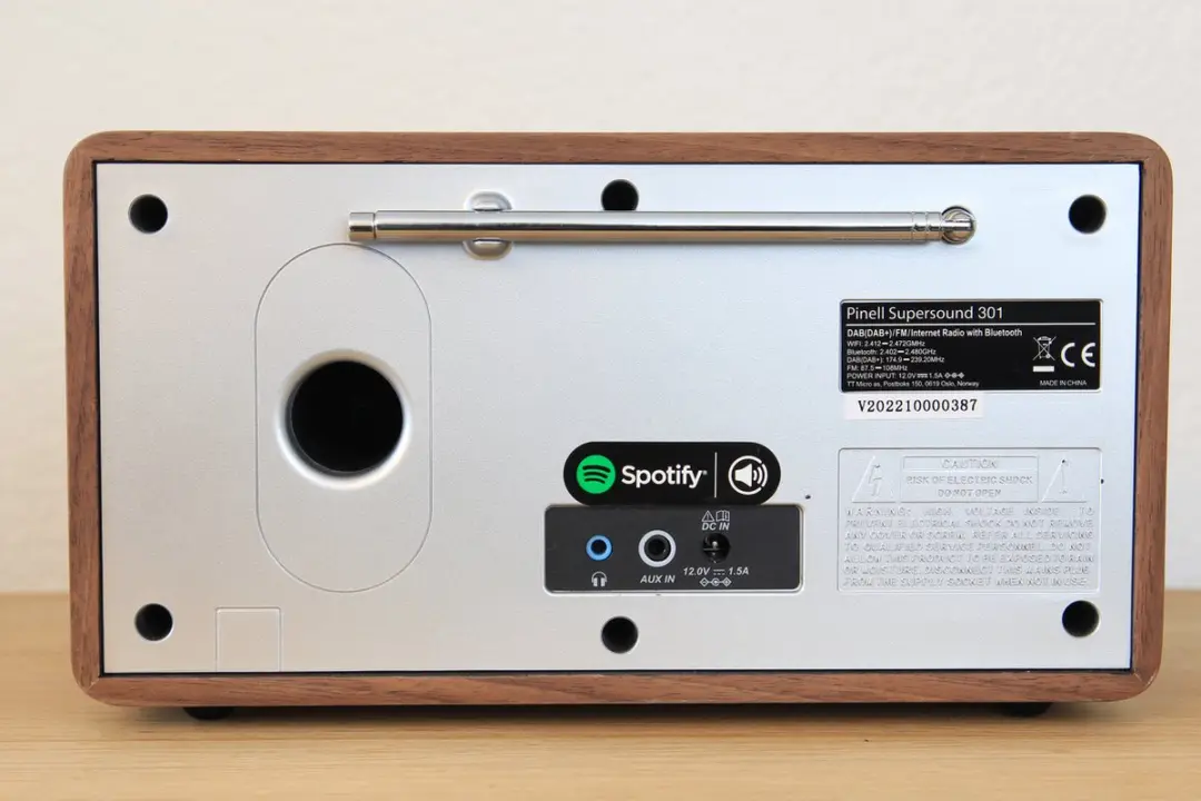 Pinell Supersound 301 Internetradio - 7W - Walnoot