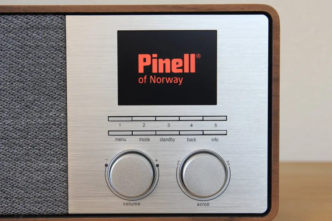 Pinell Supersound 301 Internetradio - 7W - Walnoot