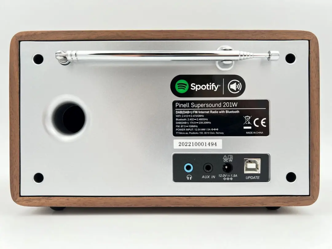 Pinell Supersound 201W DAB+/Internet Radio - Walnoothout
