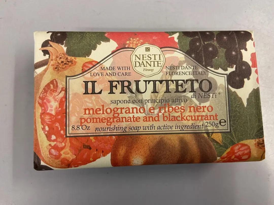 Nesti Dante Il Frutteto Zeep Pomegranate & Blackcurrant 250ml - afbeelding 2 van 2