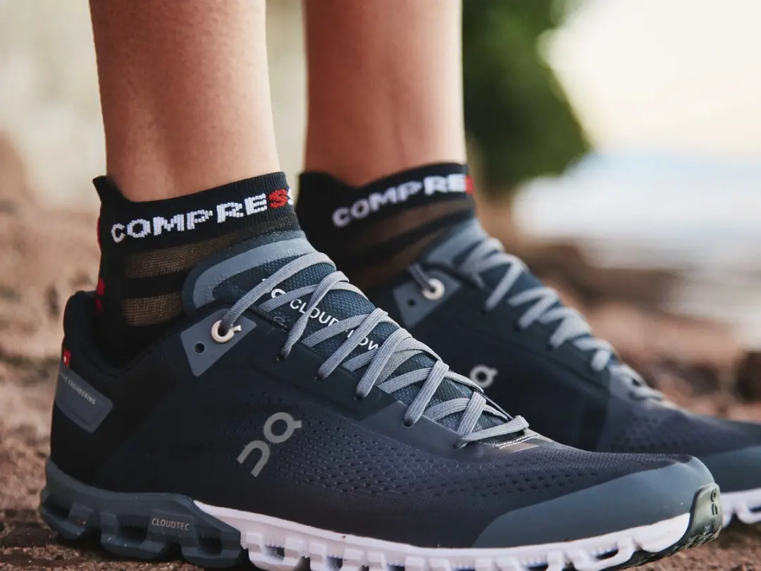 Compressport Pro Racing Socks V4.0 Ultralight Run - 45-48 - Shadow Lime/Black