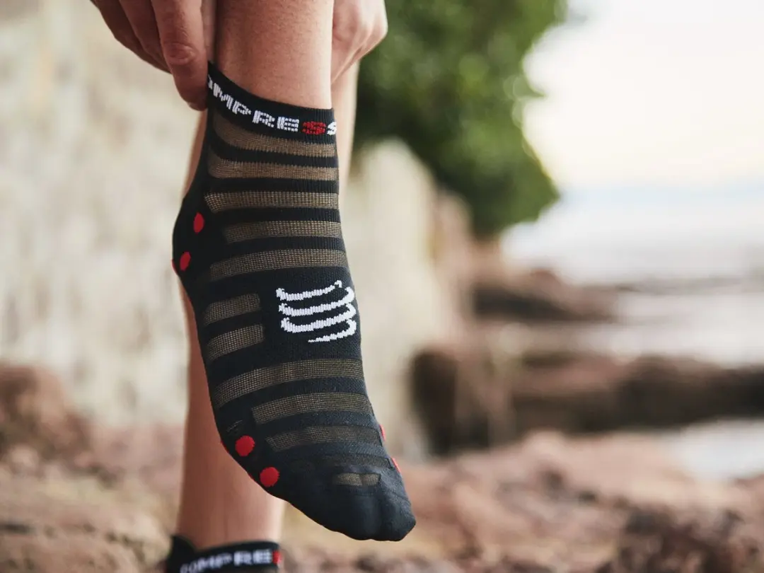 Compressport Pro Racing Socks V4.0 Ultralight Run - 45-48 - Shadow Lime/Black