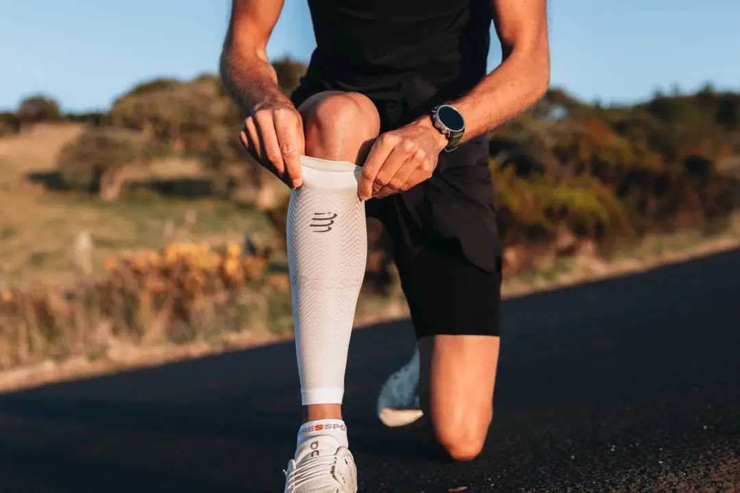 Compressport R2 Oxygen Compressietubes & Sokken - 1 Paar - White/Neble Grey
