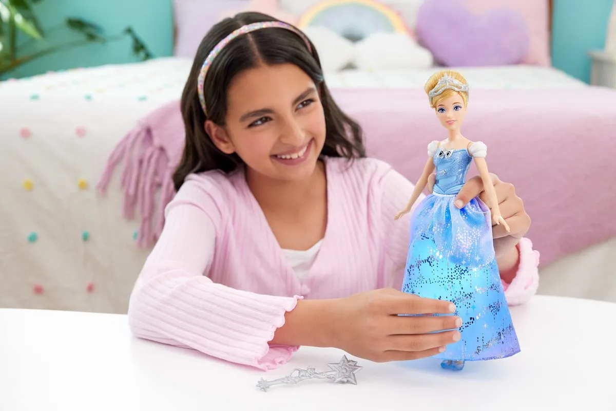 Disney Prinses Assepoester Baljurk Modepop JBF94 - Lichtshow & Geluid