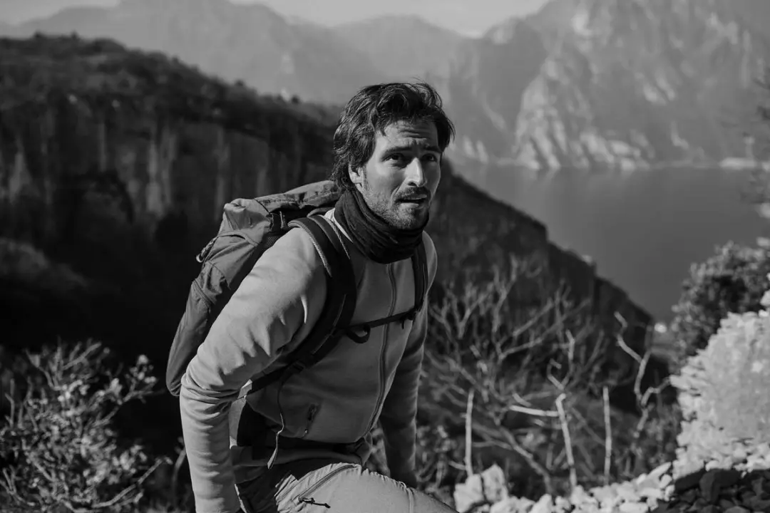 Buff Merino Lightweight Nekwarmer - Grijs