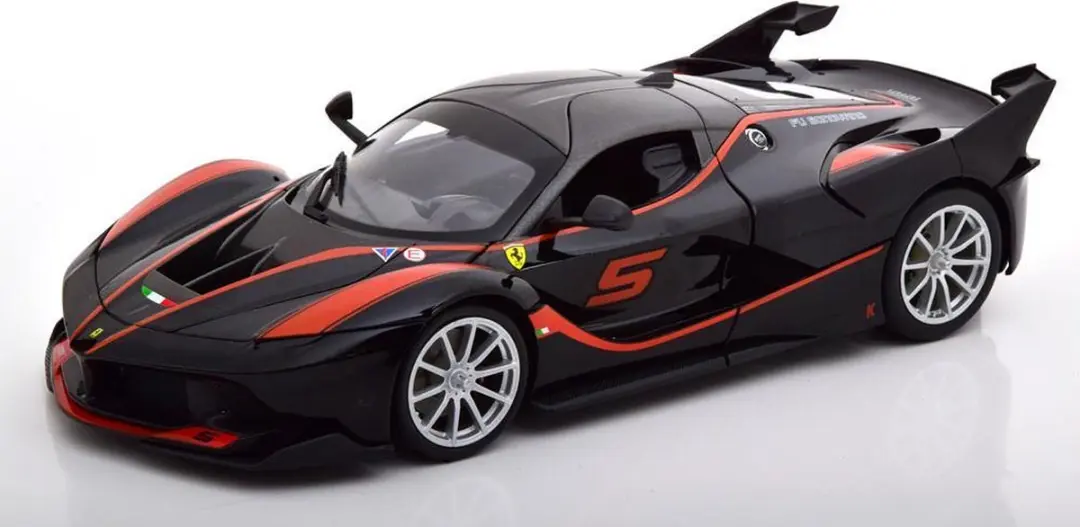 Bburago Ferrari FXX K No.5 1:18