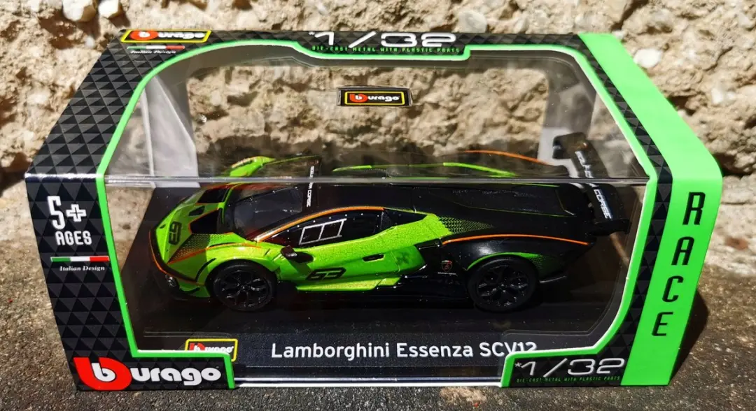 Bburago Lamborghini Essenza SCV12 Modelauto 1:32 - Groen/Zwart - afbeelding 2 van 2