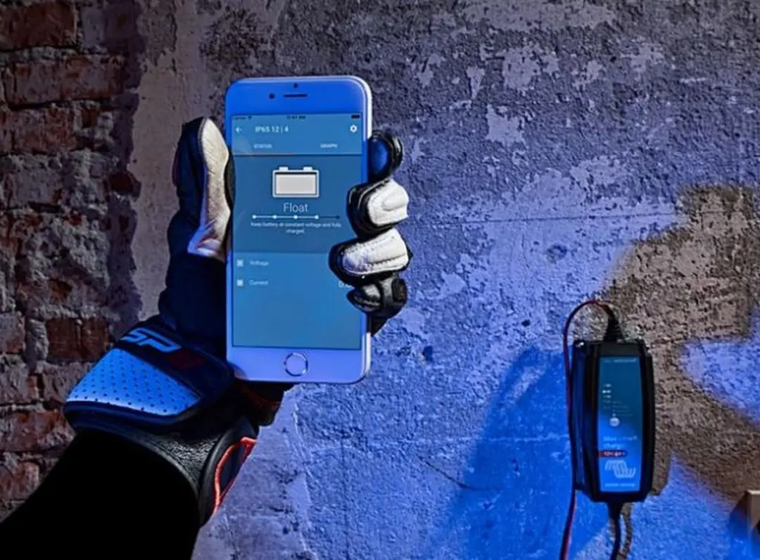 Victron Blue Smart IP65 12/25(1) Acculader