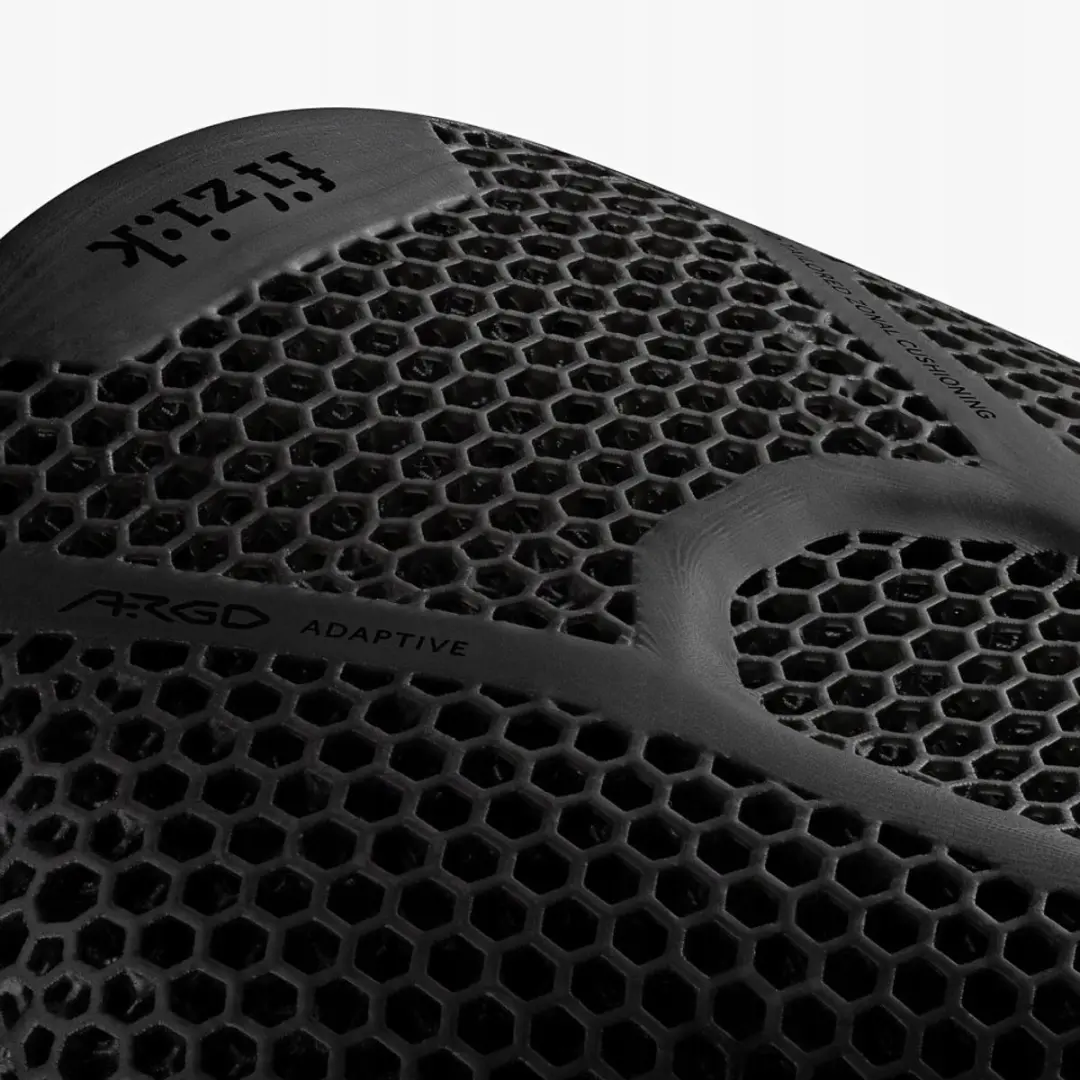 Fizik Vento Argo R1 Zadel 140mm - Carbon - Black