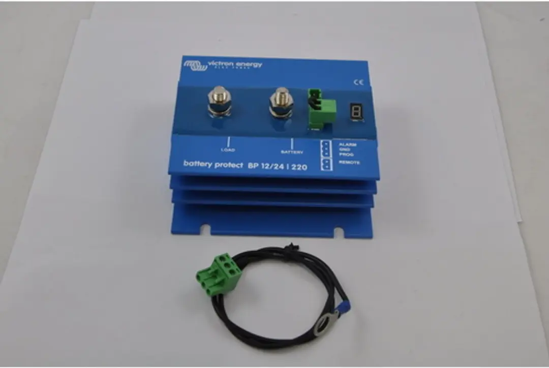 Victron Energy 12/24V-220A Batterijbeschermer - Zwart