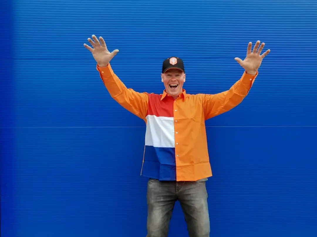 koningsdag overhemd oranje met rood-wit-blauwe vlakken