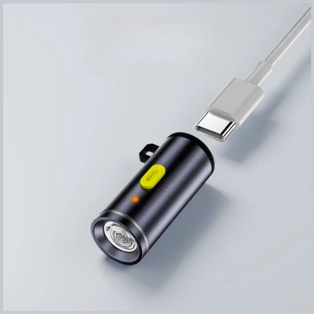 4Smarts 4-in-1 Explorer Accessoires Set - USB-C Kabel & Sleutelhanger - Black/Silver/Yellow - afbeelding 4 van 6