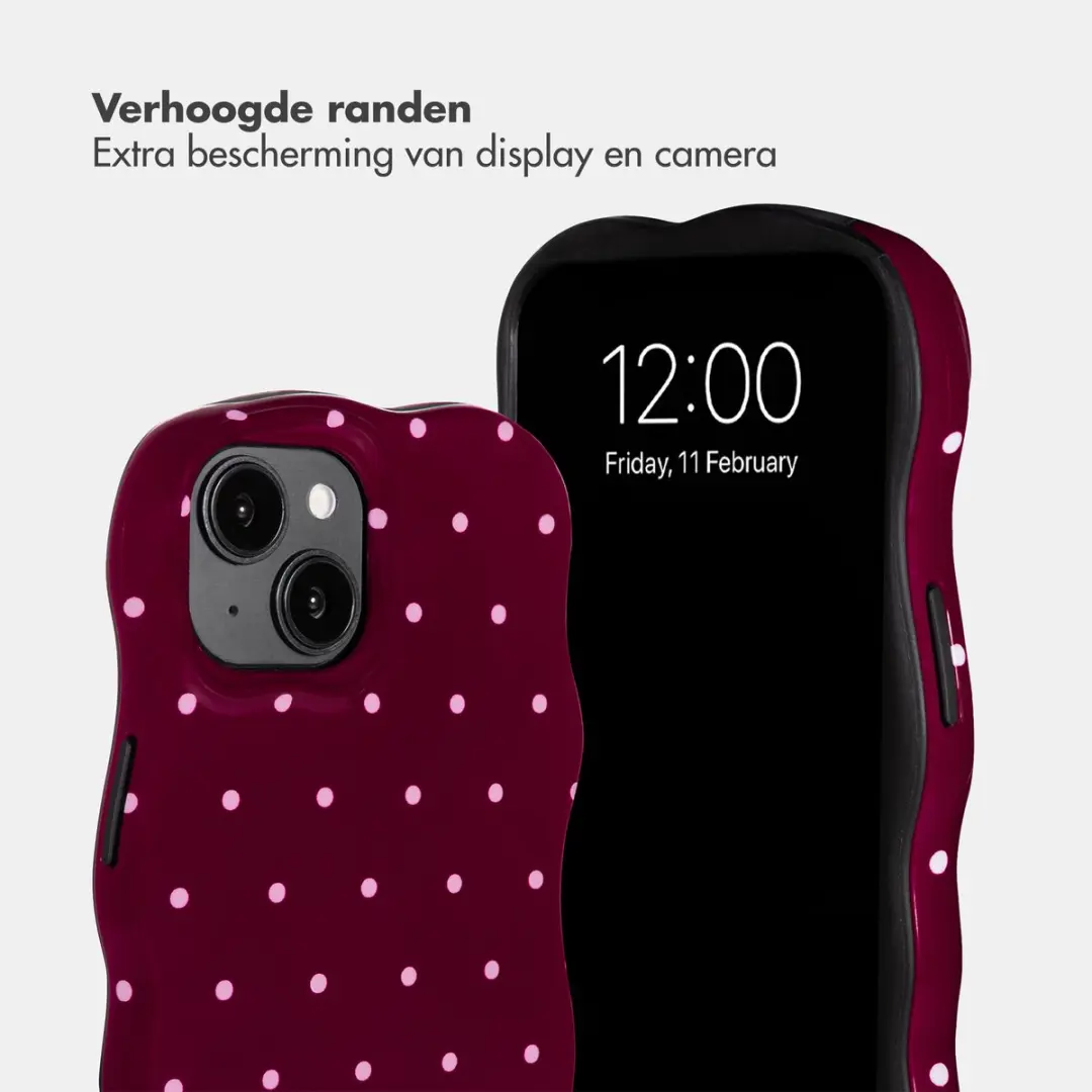 Selencia Hoesje iPhone 14/13 Wavy Backcover - MagSafe - Donkerrood - afbeelding 6 van 6