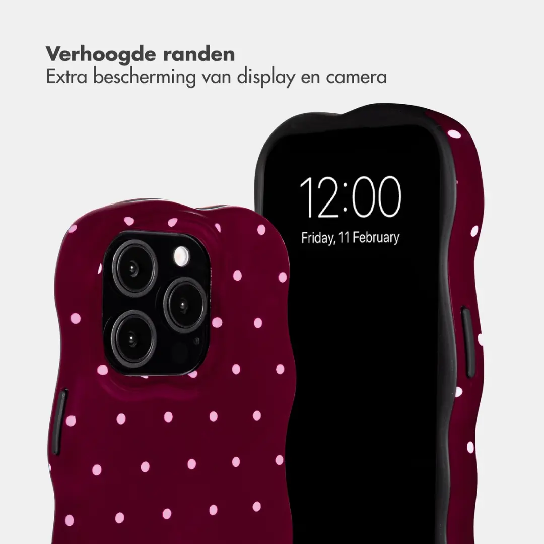 Selencia Hoesje iPhone 15 Pro Wavy Backcover - Donkerrood - afbeelding 6 van 6