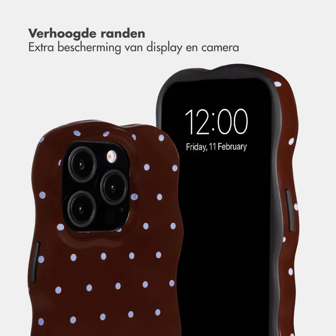 Selencia Hoesje iPhone 15 Pro Wavy Backcover - Bruin