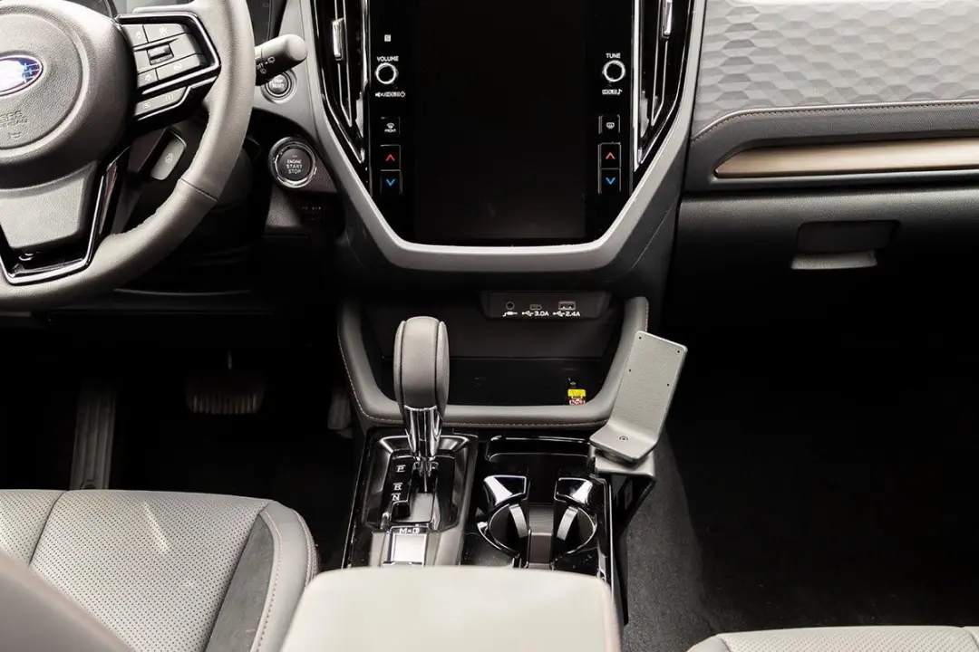 Brodit Proclip Subaru Forester 26- Console mount