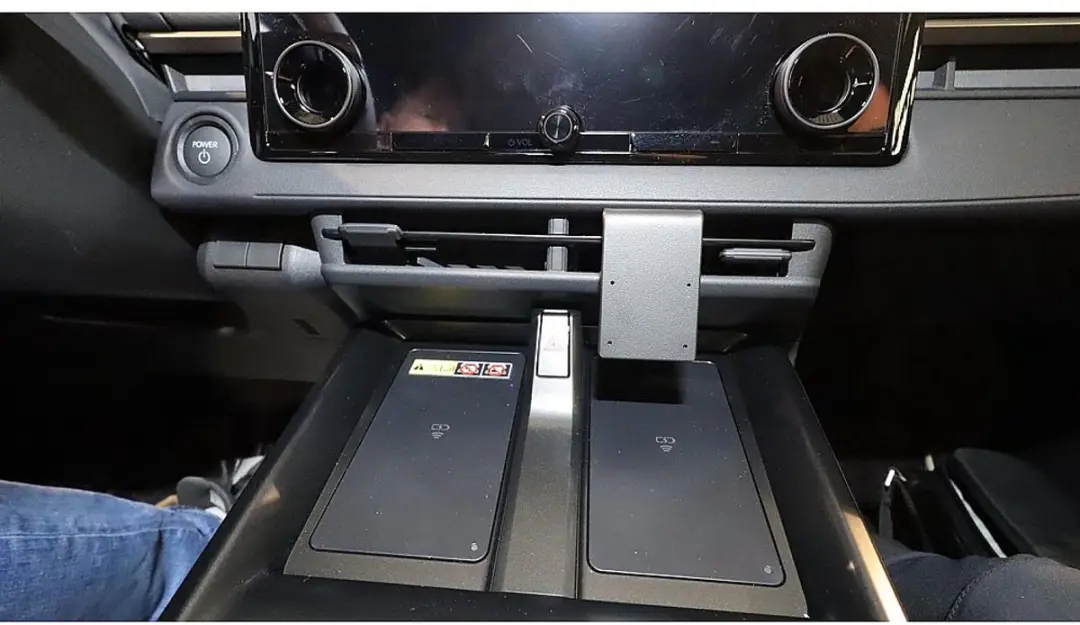 Brodit ProClip houder geschikt voor Toyota bZ4X 2026- Angled mount