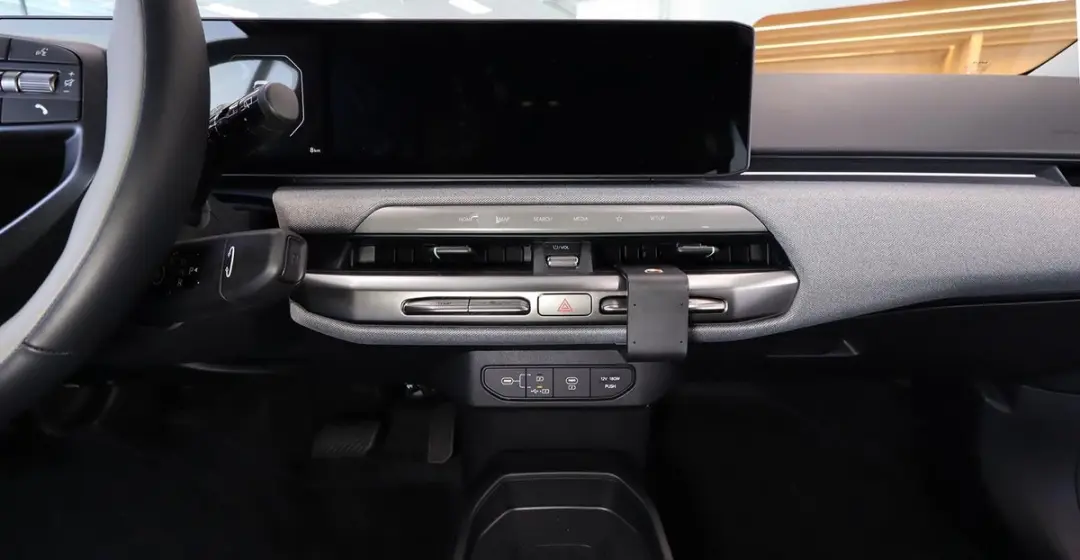 Brodit Proclip Kia EV4 25- Center mount