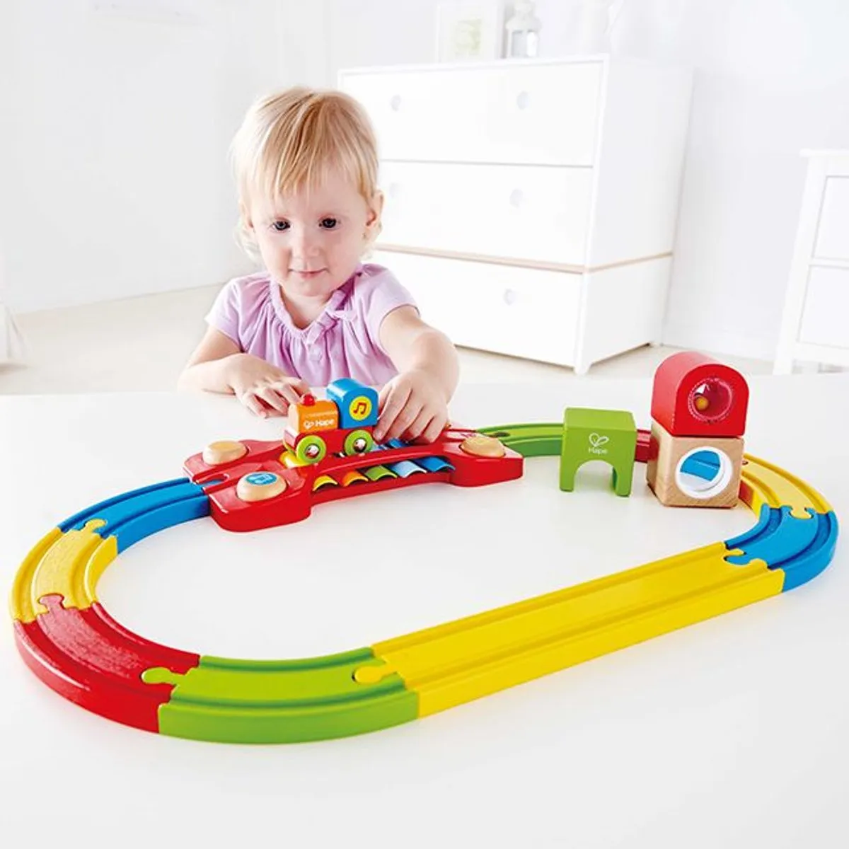 Hape Zintuiglijke Spoorweg E3822 - Veelkleurig