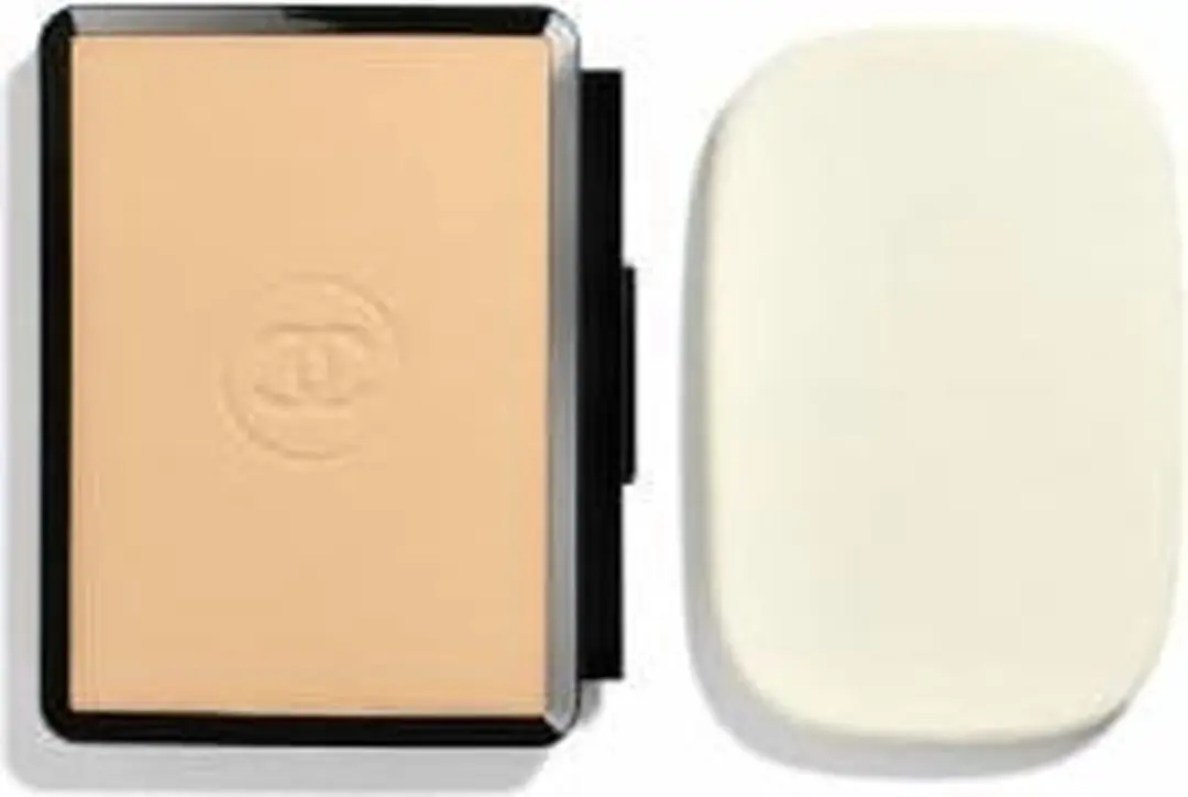 Chanel Ultra Le Teint Compact Foundation