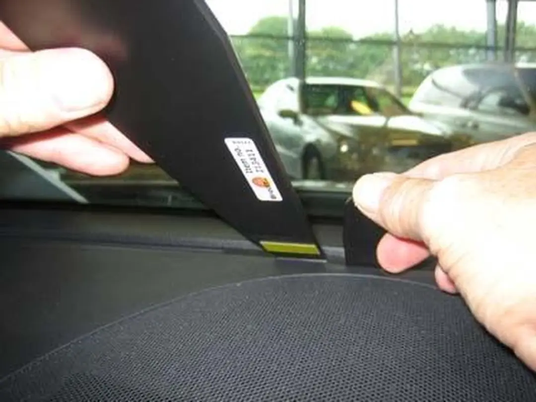 Proclip Mercedes E-Class 200/430 Montagebeugel - Zwart - afbeelding 2 van 5
