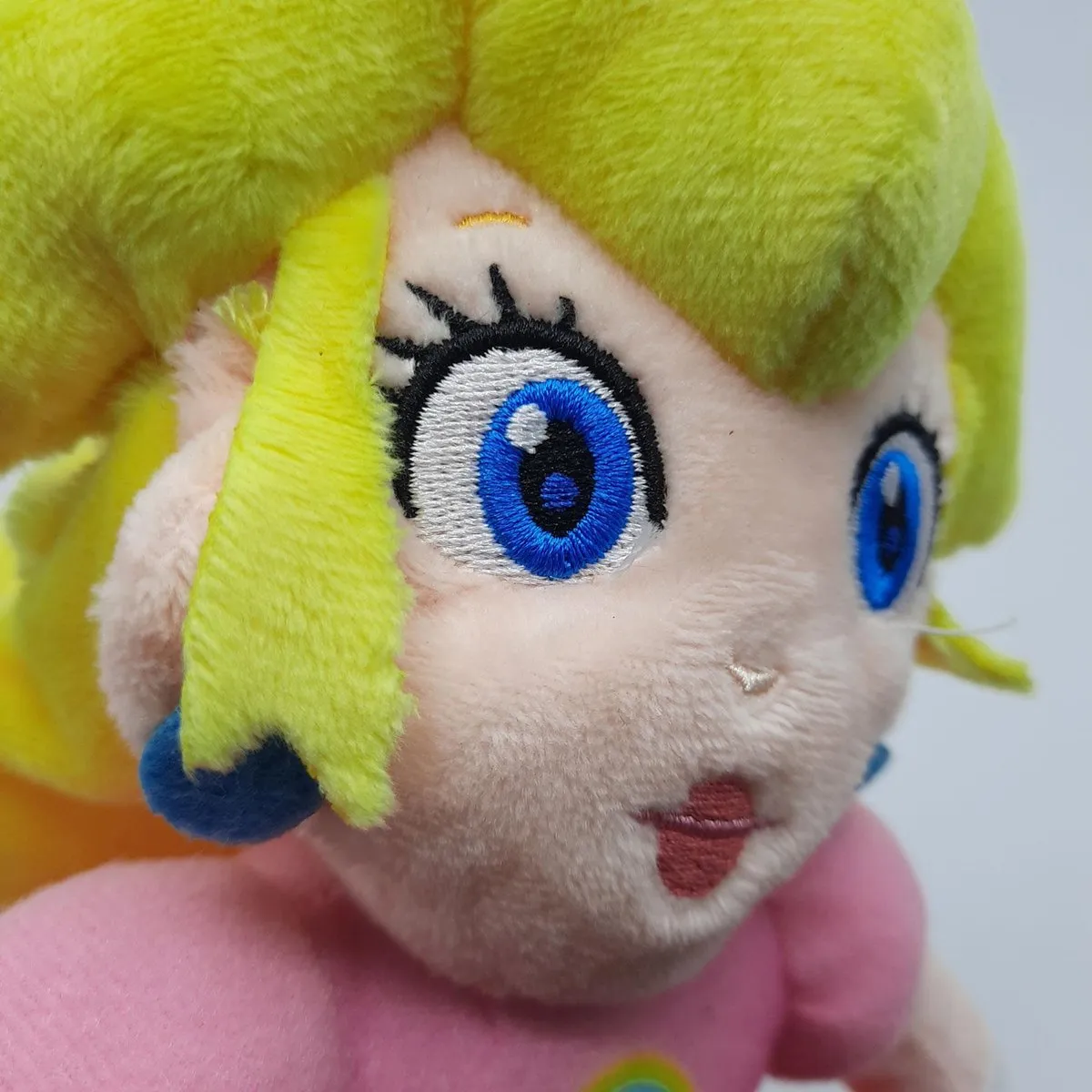 Nintendo Super Mario Prinses Peach Knuffel - 29cm - Roze