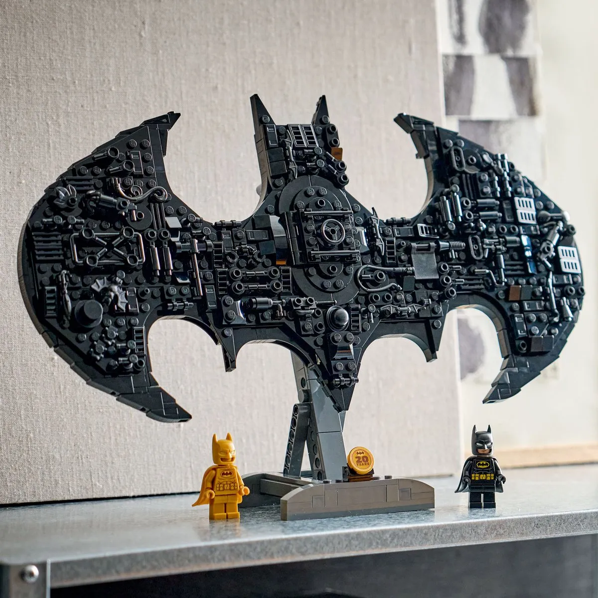 LEGO DC Batman Logo Bouwpakket 76330 - 678 Stukken - 2 Minifiguren - afbeelding 6 van 6