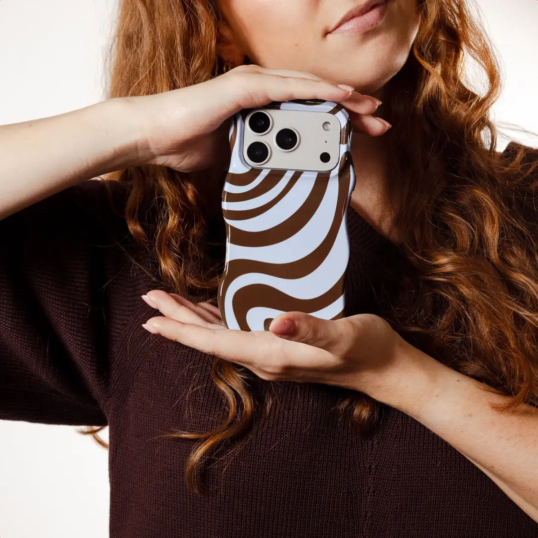 Selencia Wavy Backcover Galaxy A37 - Dream Swirl Chocolate
