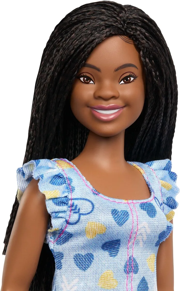 Barbie Fashionistas Hartjesjurk Pop - Syndroom van Down - MPN 0194735248797
