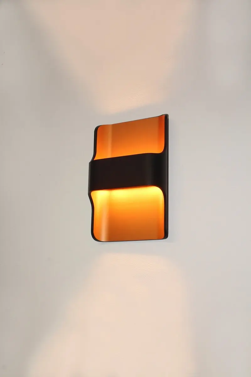 Artdelight Wandlamp Dallas - 2x LED 8W 2700K - Zwart/Goud