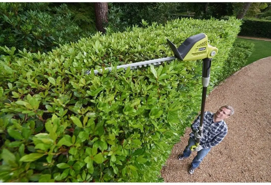 Ryobi One+ OPT1845 Telescopische Heggenscharen 450mm - 18V 5000mAh - afbeelding 6 van 6